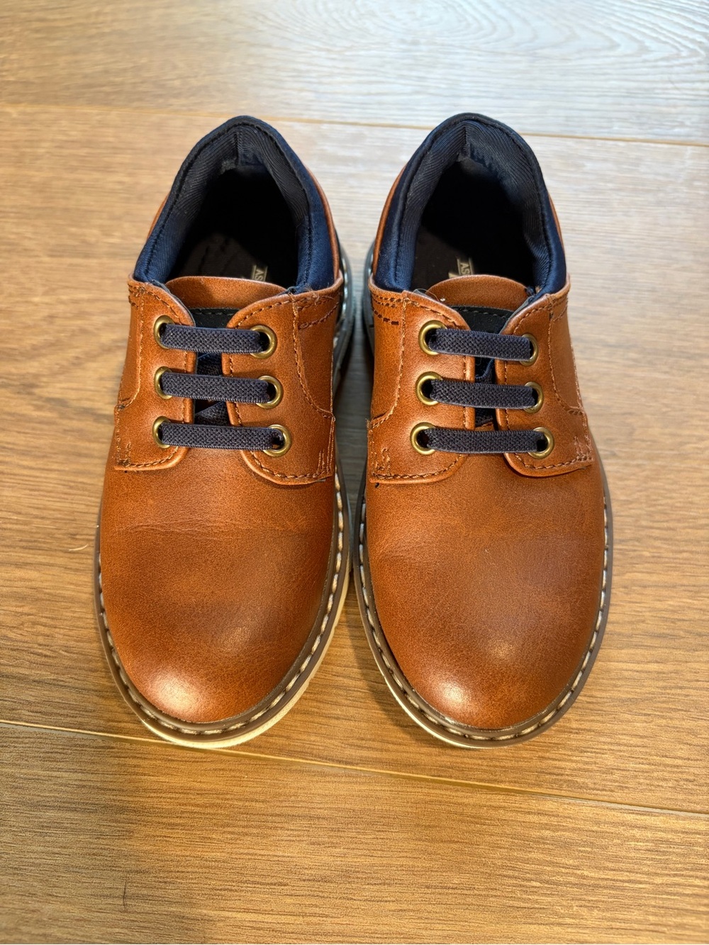 Children's Tan Dress Shoes with Navy Trim